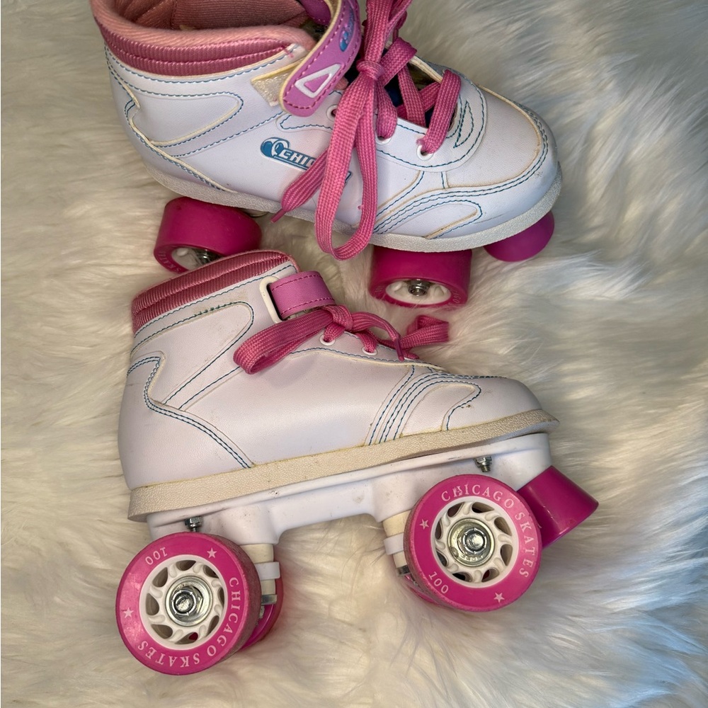 Girls Skates. Barely worn.